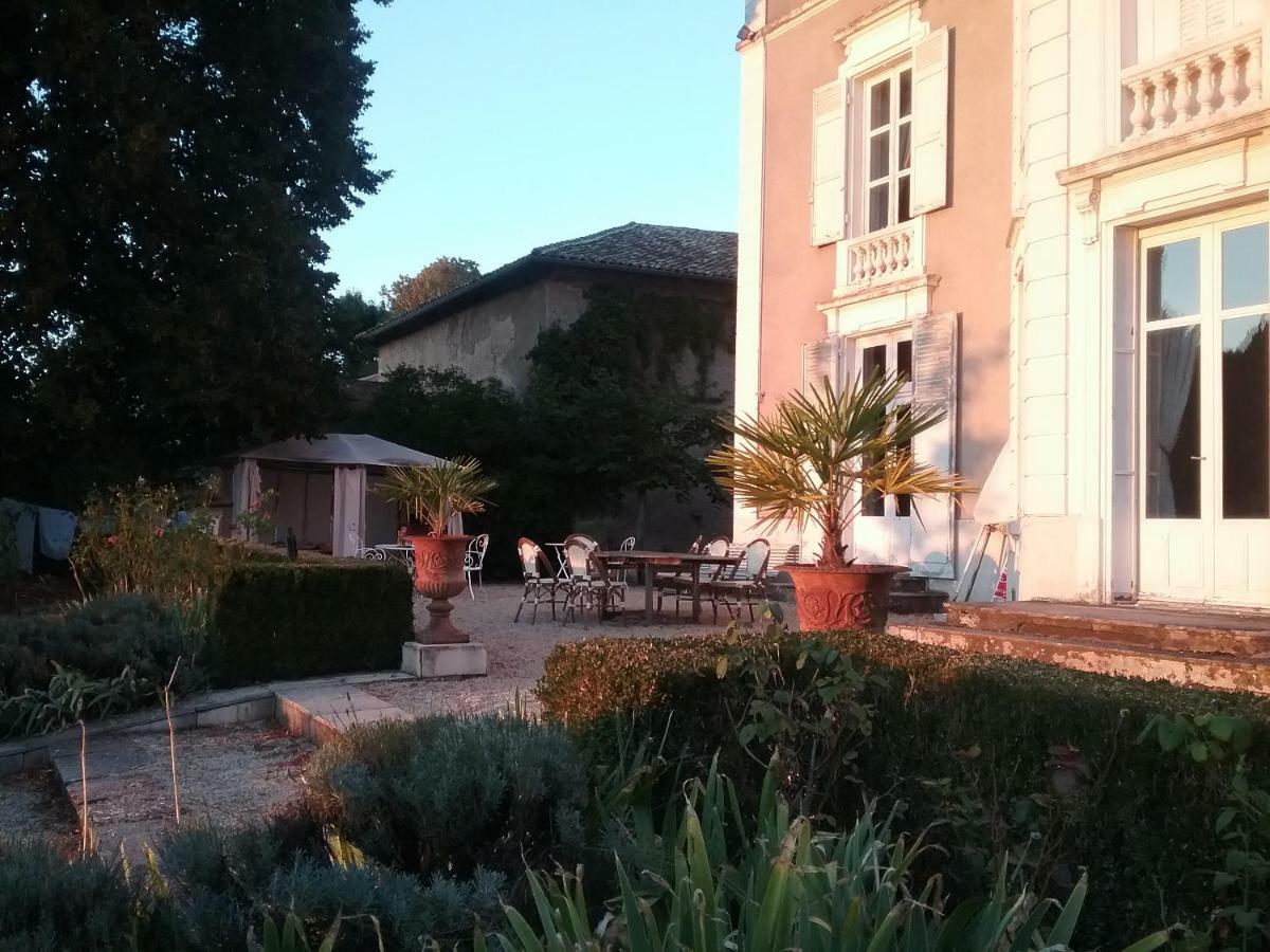 Château de Prety - Maison d'Hôtes Exterior foto